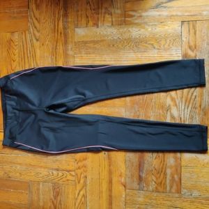 Women's Size M Uniqlo Airism Black leggings